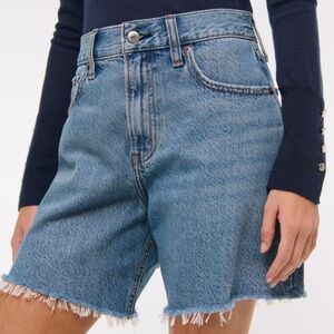 Abercrombie & Fitch Light Blue Raw-Hem Denim Shorts - Size 36 - NWT